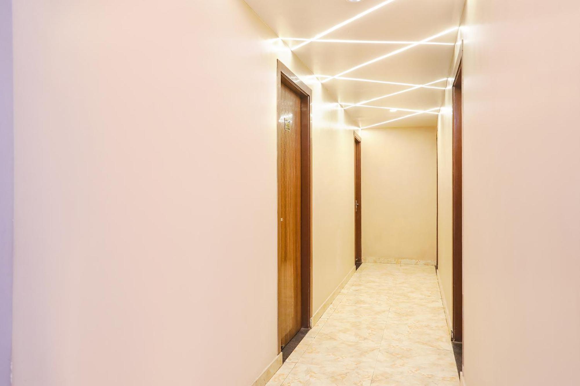 Fabhotel The Palacio Канпур Екстериор снимка